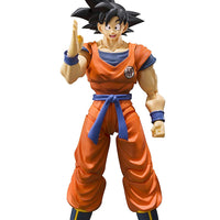 S.H. Figuarts Dragon Ball Z Son Goku A Saiyan Raised on Earth Action Figure