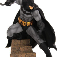 DC Comics Batman Arkham City Batman ArtFX Statue