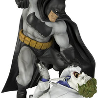 The Dark Knight Batman Statuette PVC ARTFX 1/6